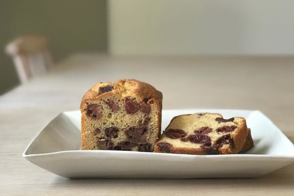 いちご沢山入れておやつ系焼きっぱなし系ケーキ